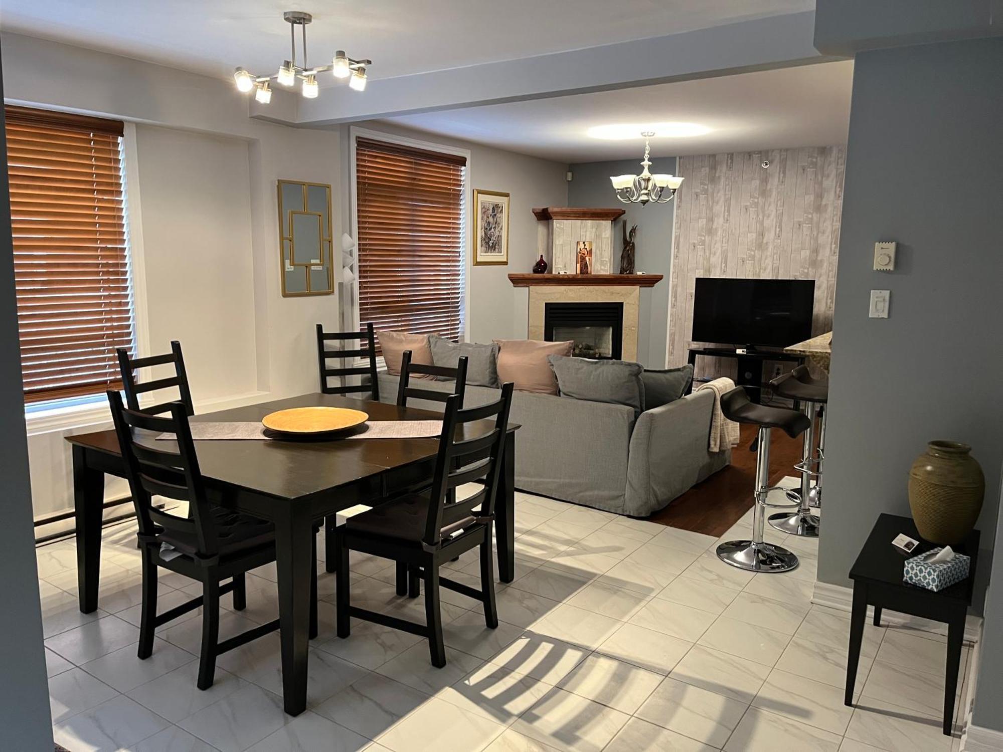 Aparthotelmontreal By Les Terrasses Saint Urbain 2225I2, Montreal